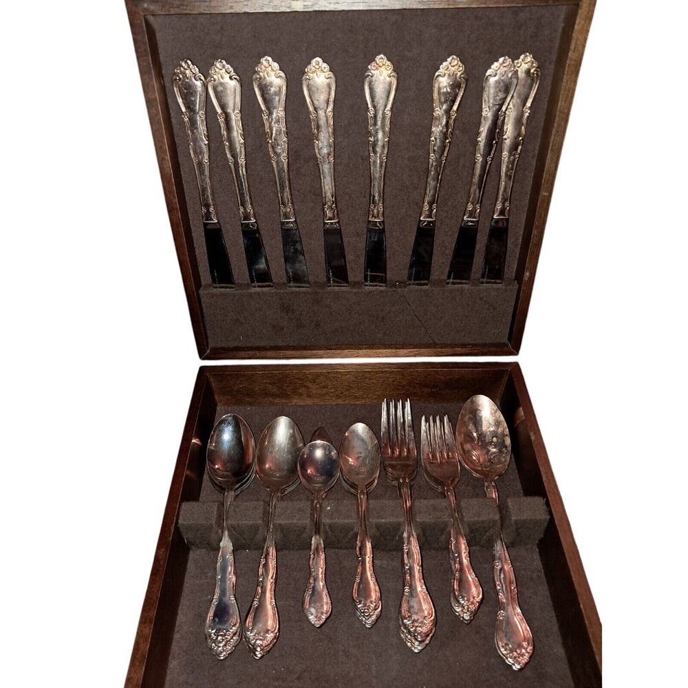 Towle GOLD DYNASTY Stainless Gold Electroplate 44 piece NEW